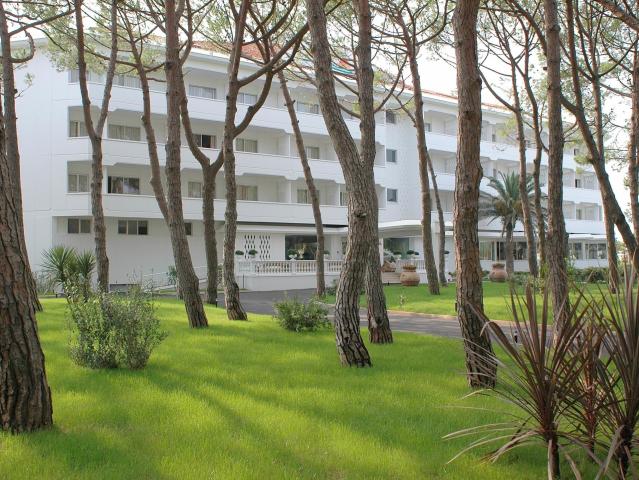 Domizia Palace