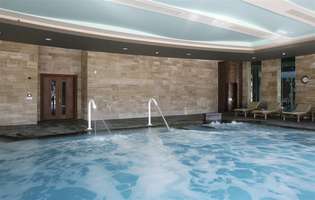 Print_Thalasso-pool.jpg