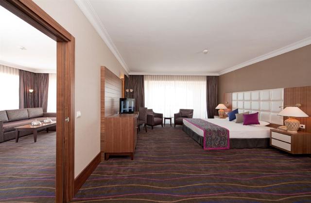 Room 8.jpg