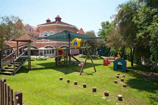 A-View-From-Children-Activity-Area_02.jpg