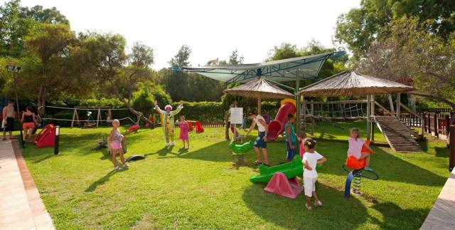 A-View-Of-The-Happy-Sirene-Children_22.jpg