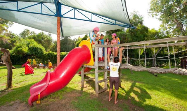 A-View-Of-The-Happy-Sirene-Children_19.jpg