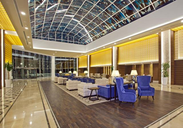 2LobbyBar (1).jpg