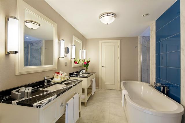Titanic Deluxe Golf Belek_Deluxe Room 1.jpg
