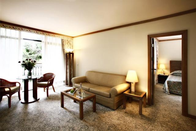 Suite32.jpg