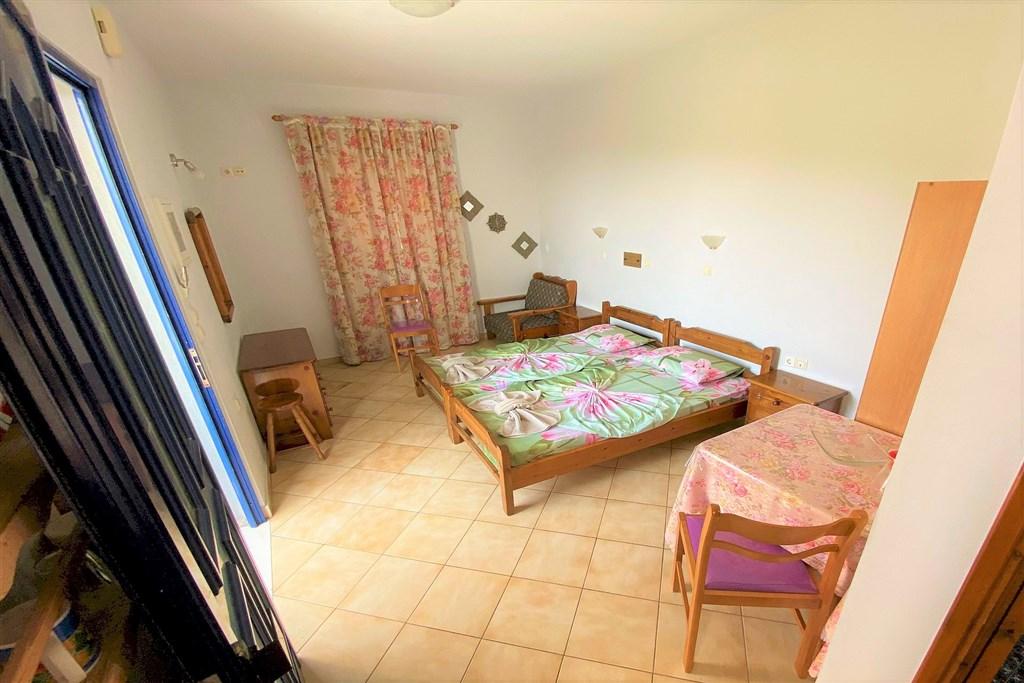 WHITE CASTLE, Řecko - Karpathos - Lefkos, zobrazení vybavení ub