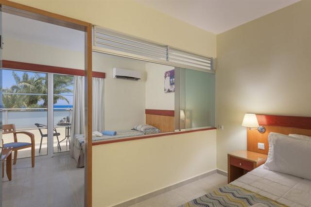 AVRA BEACH RESORT, Řecko - Rhodos - Ixia, zobrazení vybavení ub
