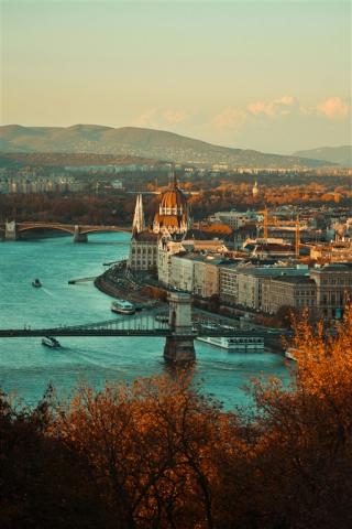 Kouzlo vánoční Budapešti: Prodloužený adventní víkend vlakem, M