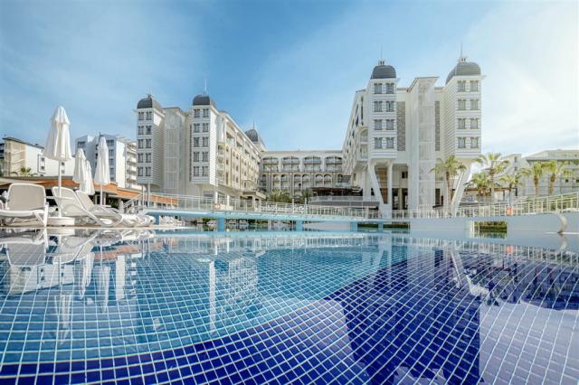 HOTEL KIRMAN SIDERA LUXURY & SPA, Okurcalar – Karaburu