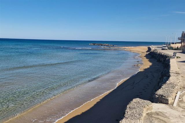 Almare Beach