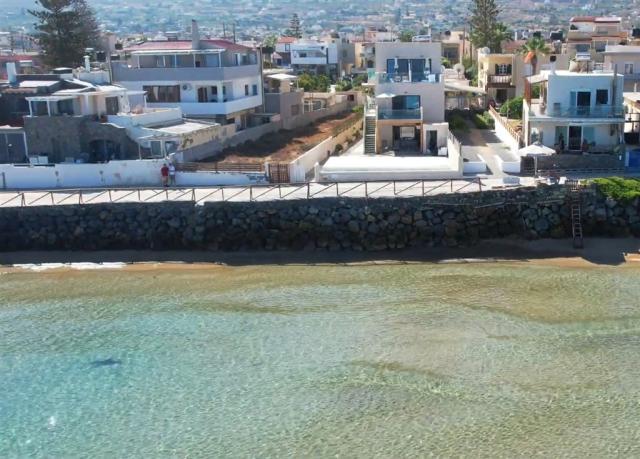 Almare Beach