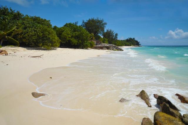 Seychely-Castello-Beach-plaz-1175