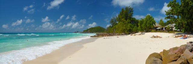 Seychely-Castello-Beach-plaz-11205