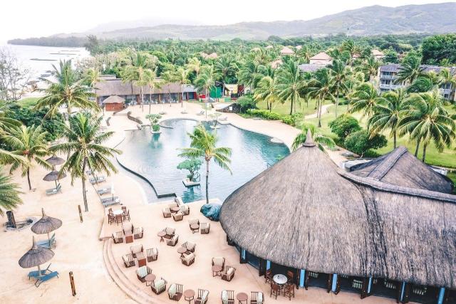 Outrigger Mauritius Beach Resort 1 (3)