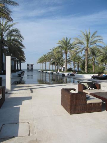 The Chedi Muscat pool2 (3).JPG