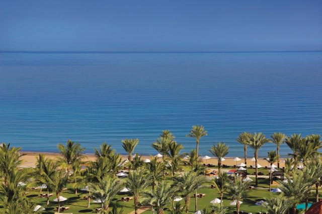 Al Bustan Palace 3 (2)