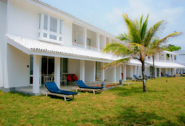 Sri-Lanka-Chaya-Blu-T-1310