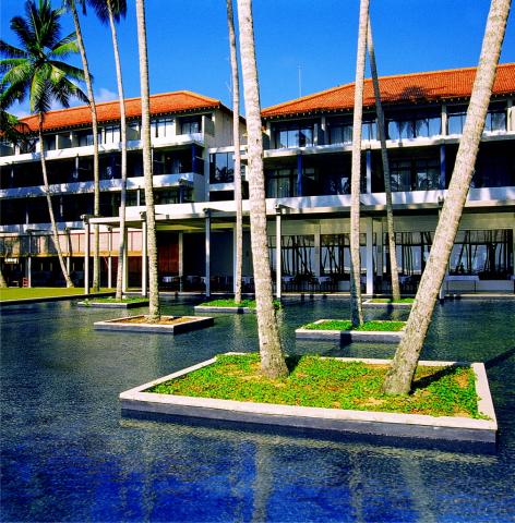 Sri-Lanka-Blue-Water-1230
