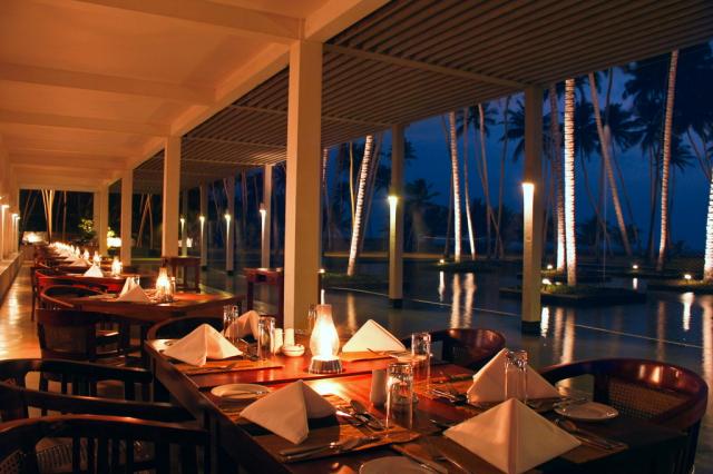 Sri-Lanka-Blue-Water-restaurace-1260