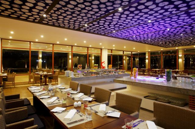 Sri-Lanka-Centara-Passikudah-restaurace-1460
