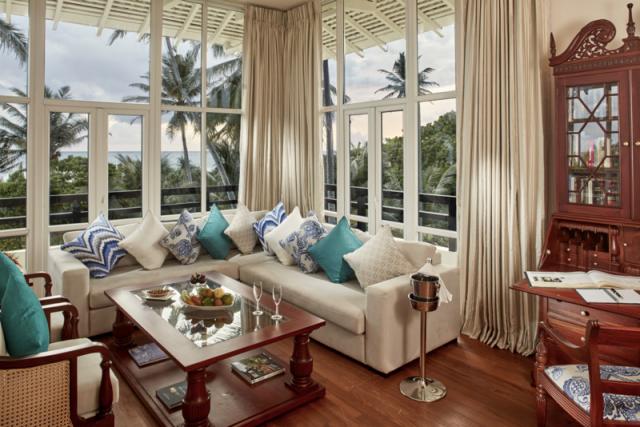 Luxury Suite Living room
