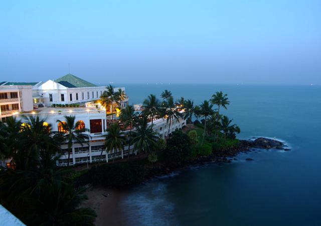 sri-lanka-mount-lavinia-10-01