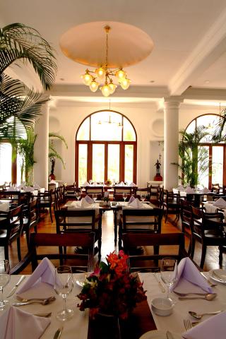 sri-lanka-mount-lavinia-10-57