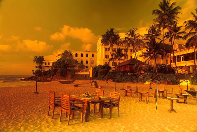 sri-lanka-mount-lavinia-10-99