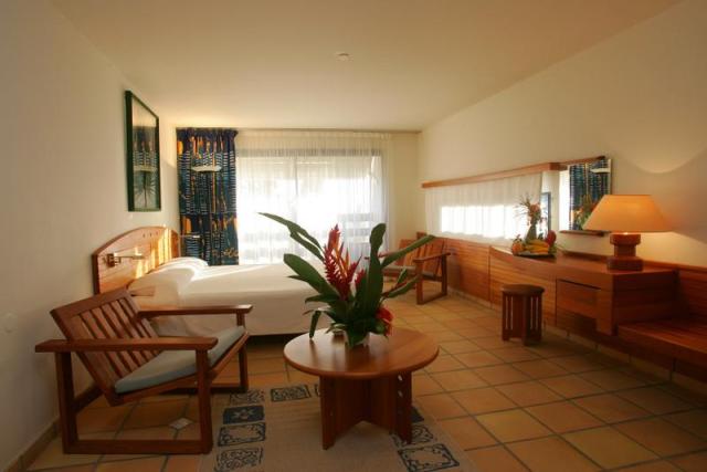 279-creole-beach1204