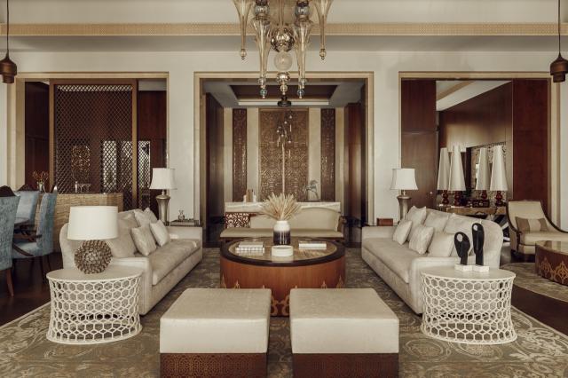 One and Only The Palm 9 MSuit (5)