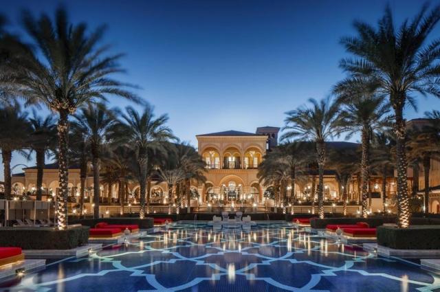 One and Only The Palm 1 (4)