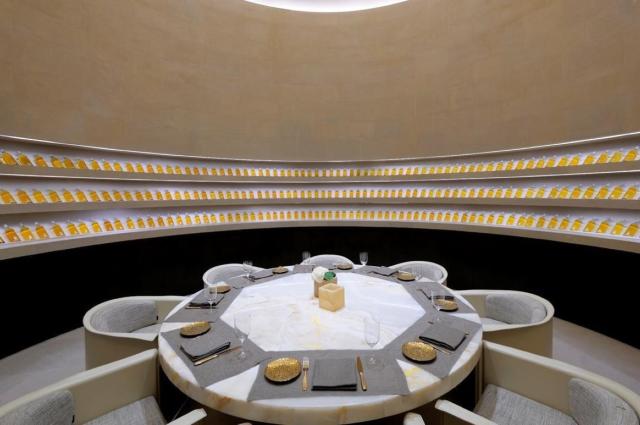 Armani Hotel 5 (2).JPG