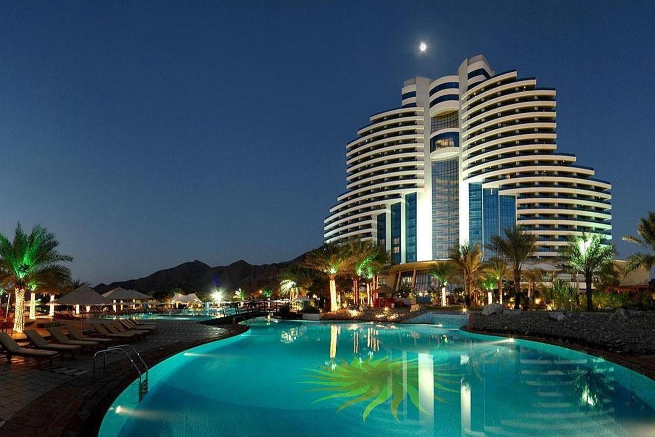 Le Meridien Al Aqah Beach Resort