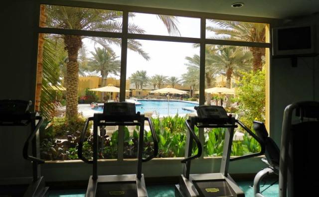 Al Hamra Village fac (2)