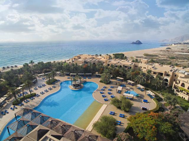 Miramar Al Aqah Beach ext (7)