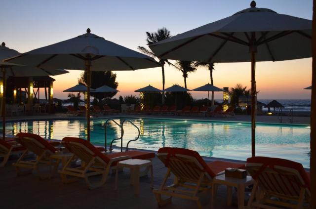 Umm Al Quwain Beach (23)