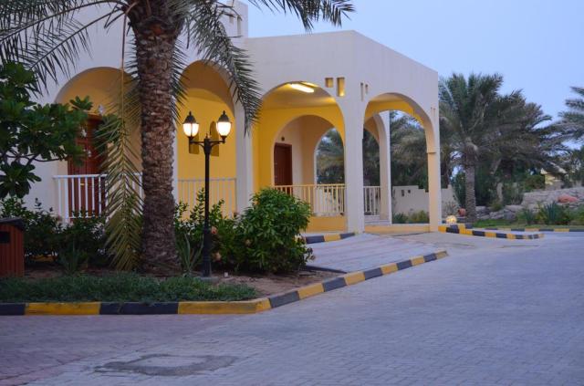 Umm Al Quwain Beach (7)