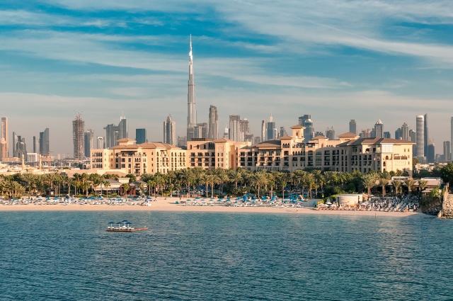 FS Dubai at Jumeirah Beach 1 (3)