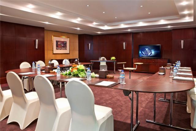 Beach Rotana Abu Dhabi ext (16)