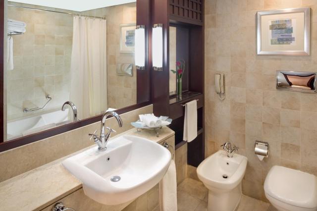 Beach Rotana Abu Dhabi rooms (5)