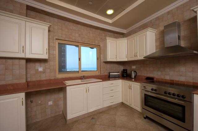 Al Hamra Residence r1-suites-studios (13)