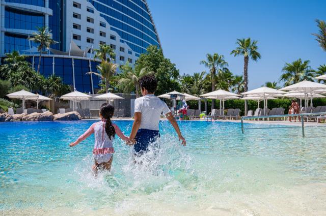 Jumeirah Beach Hotel 2 (3)