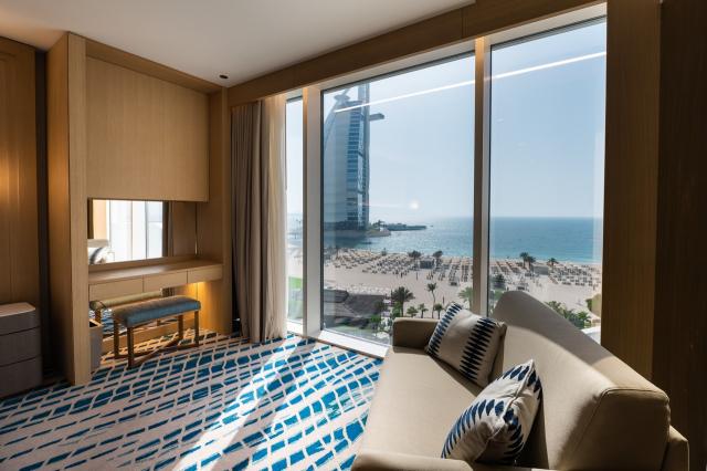 Jumeirah Beach Hotel 11 suites (1)