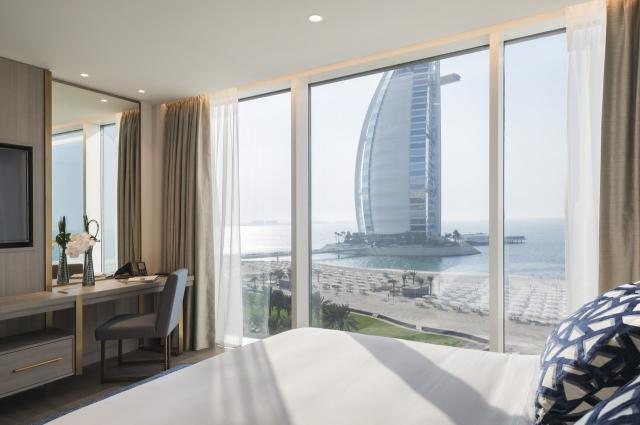 Jumeirah Beach Hotel 11 suites (7)