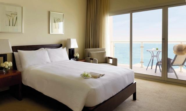 Radisson Blu Resort r1-stand (3)