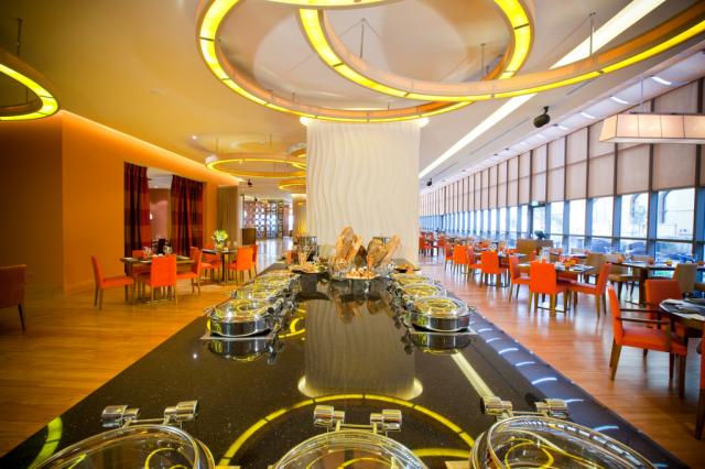 Mövenpick Hotel Jumeirah facil (12)