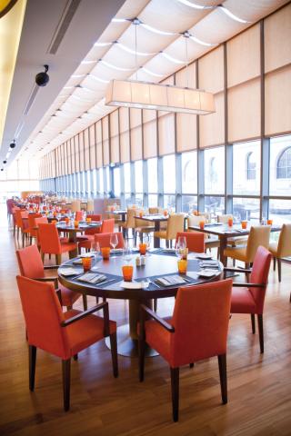 Mövenpick Hotel Jumeirah Food and B (2)