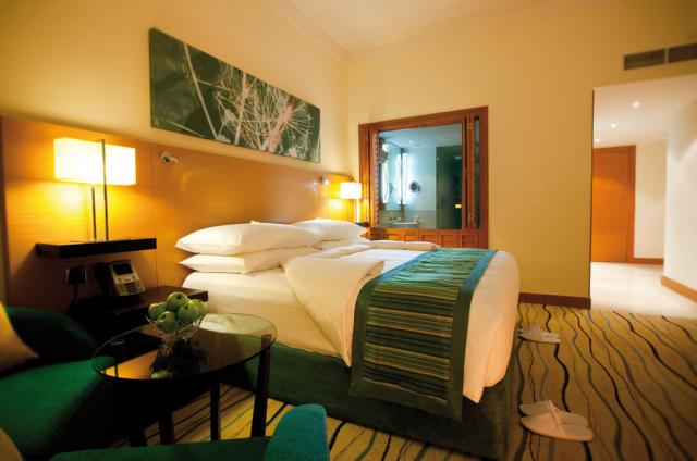 Mövenpick Hotel Jumeirah rooms (5)