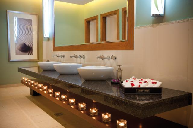Mövenpick Hotel Jumeirah rooms (12)