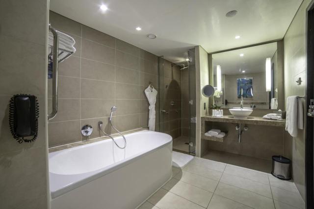 Radisson Blu Hotel Yas Is (42)rooms-suits